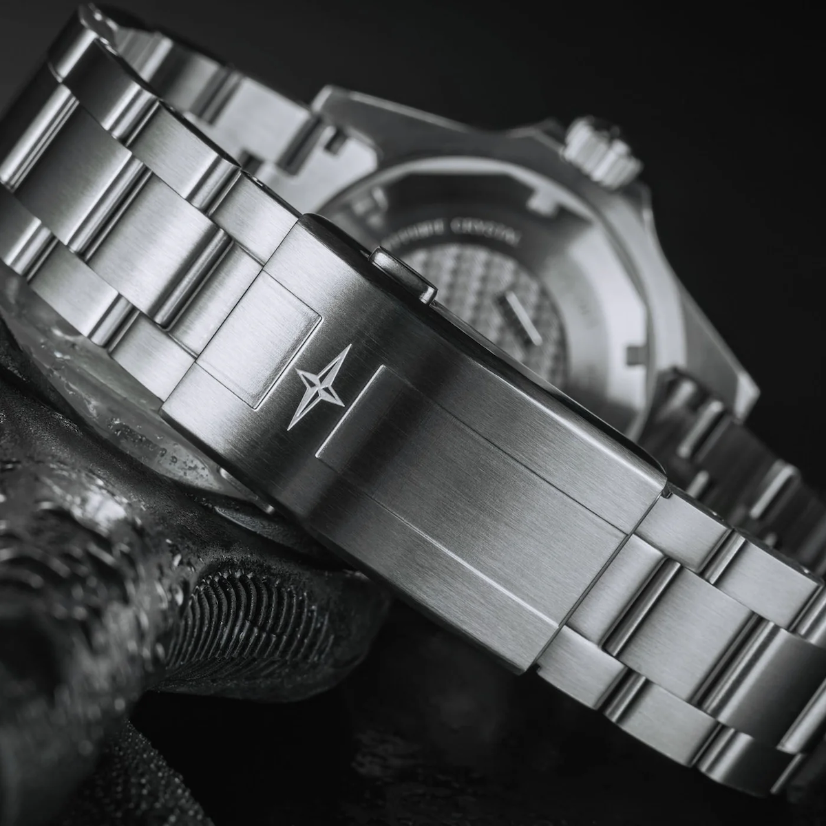 Davosa Ternos Professional 68h Automatic Watch 16153840 Image 6