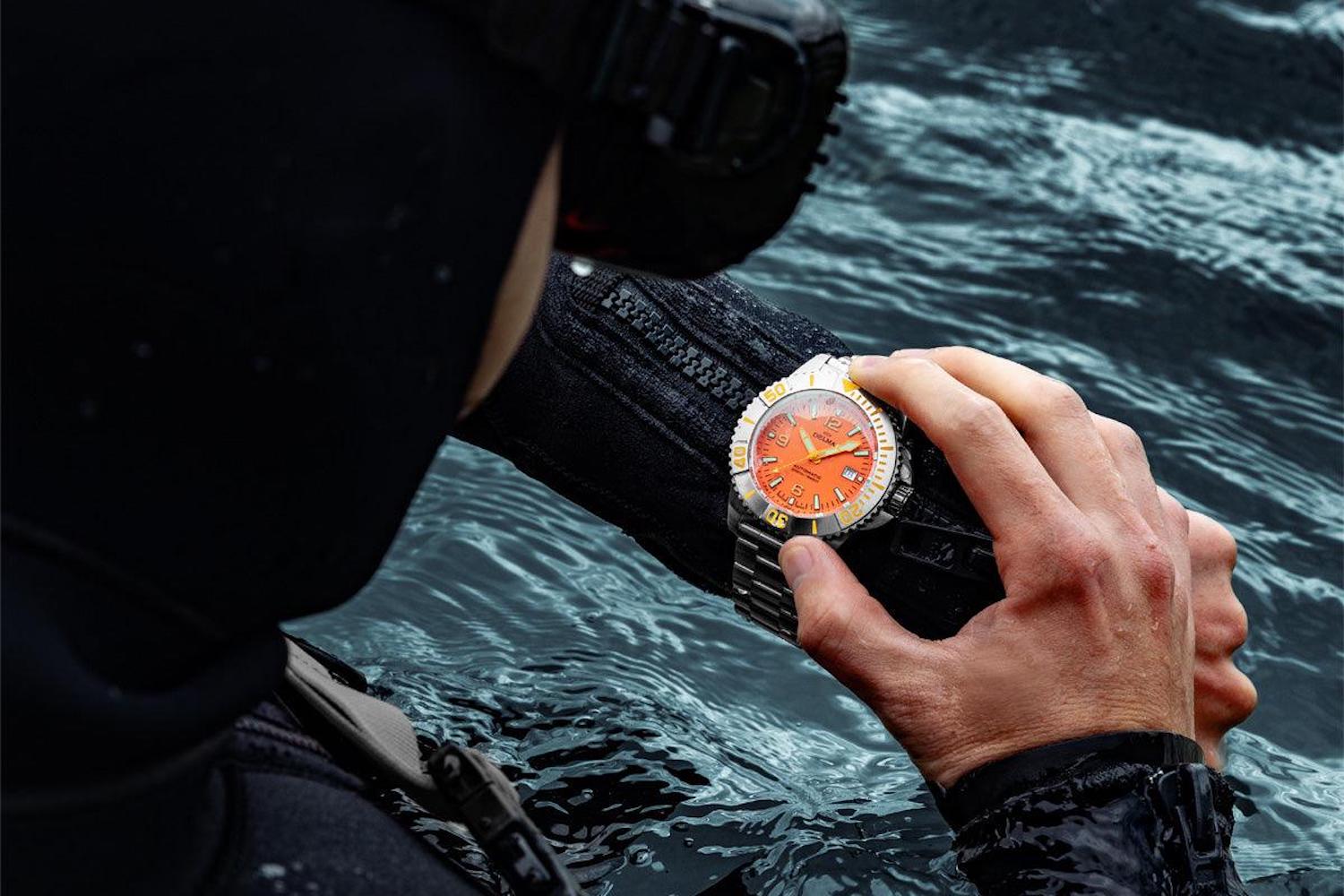 Delma Blue Shark IV Orange Limited Edition Watch 41701.760.6.154 Image 5