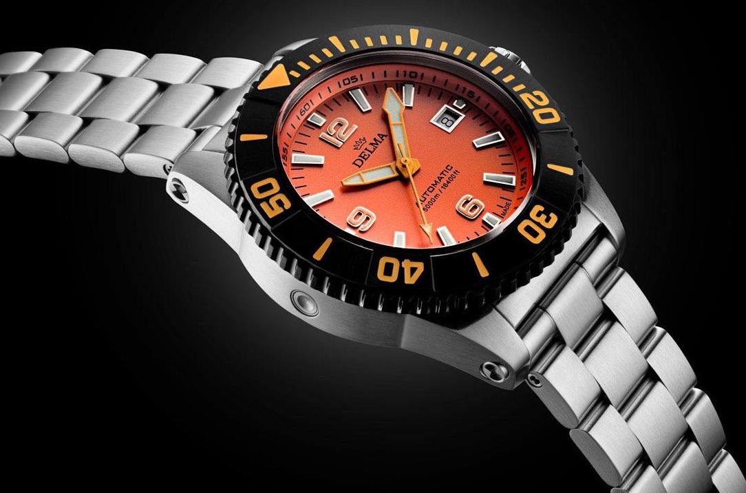 Delma Blue Shark IV Orange Limited Edition Watch 54701.760.6.154 Image 3