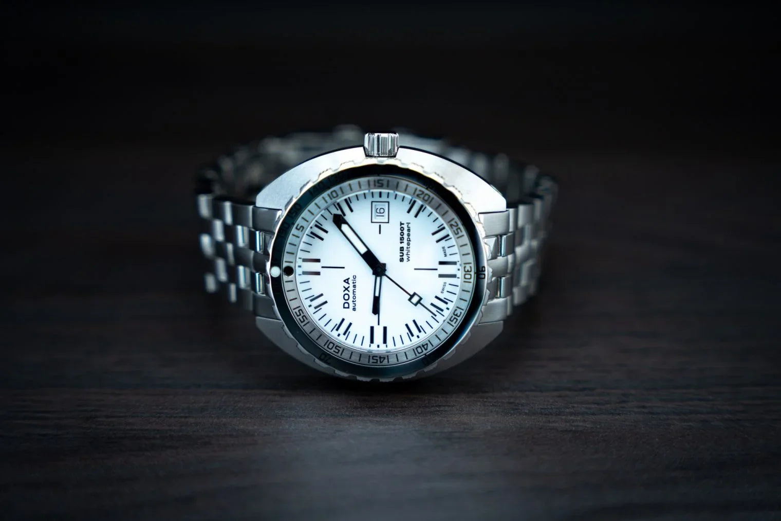 Doxa SUB 1500T Whitepearl Bracelet Watch 883.10.011.10 Image 4