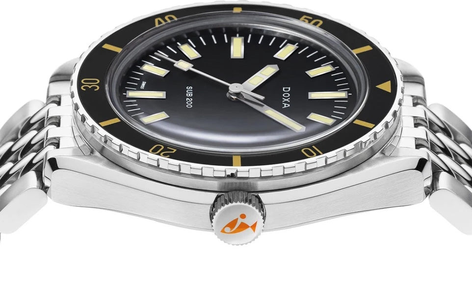 Doxa Sub 200 Sharkhunter Bracelet Watch 799.10.101.10 Image 3