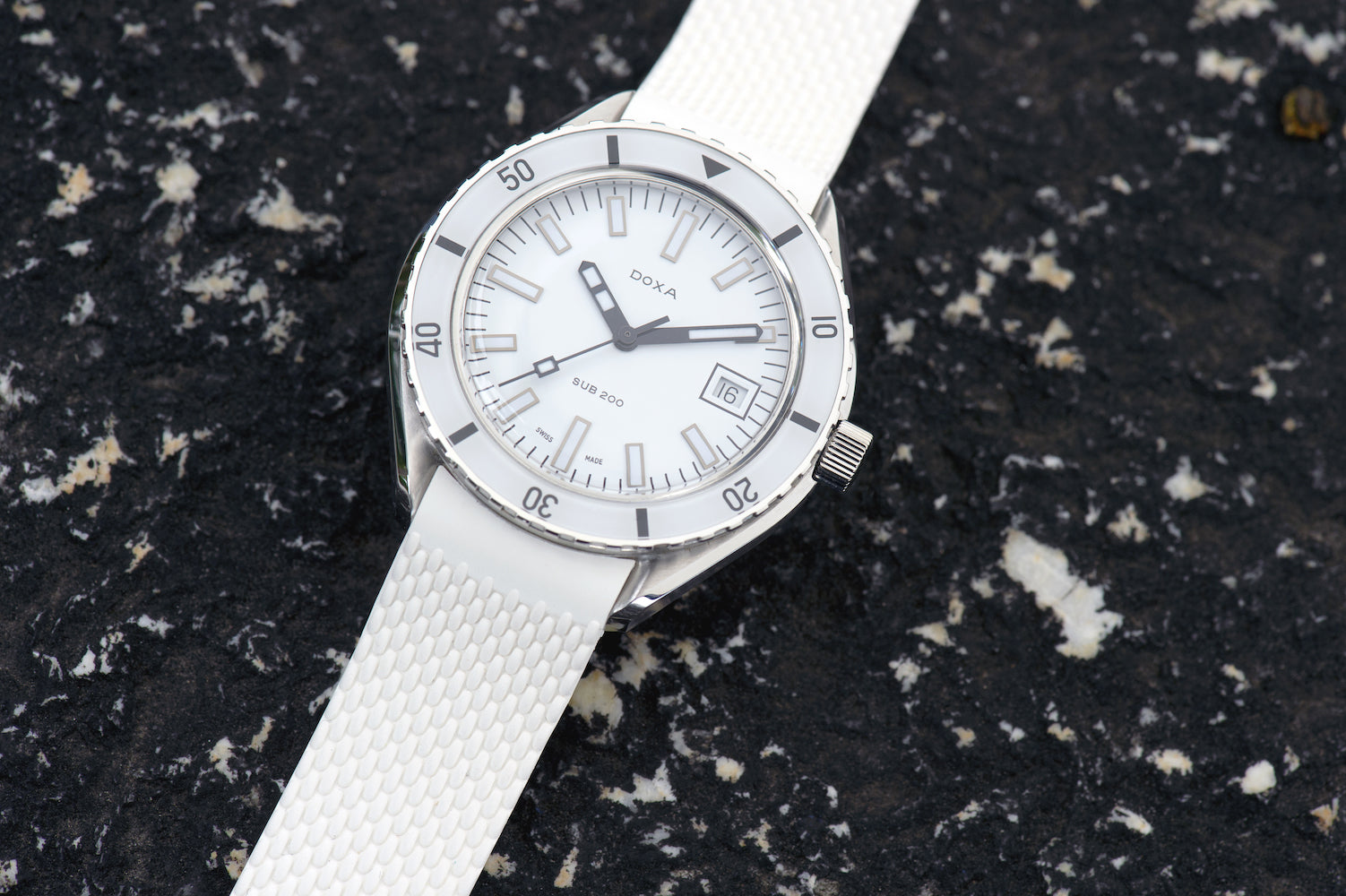 Doxa Sub 200 Whitepearl Watch 799.10.011.23 Image 5