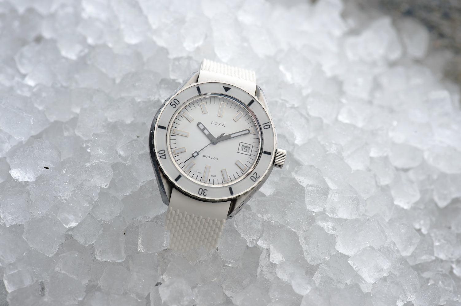 Doxa Sub 200 Whitepearl Watch 799.10.011.23 Image 6