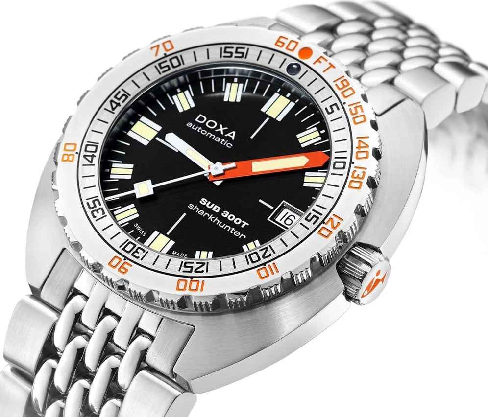 Doxa SUB 300T Sharkhunter Bracelet Watch 840.10.101.10 Image 2