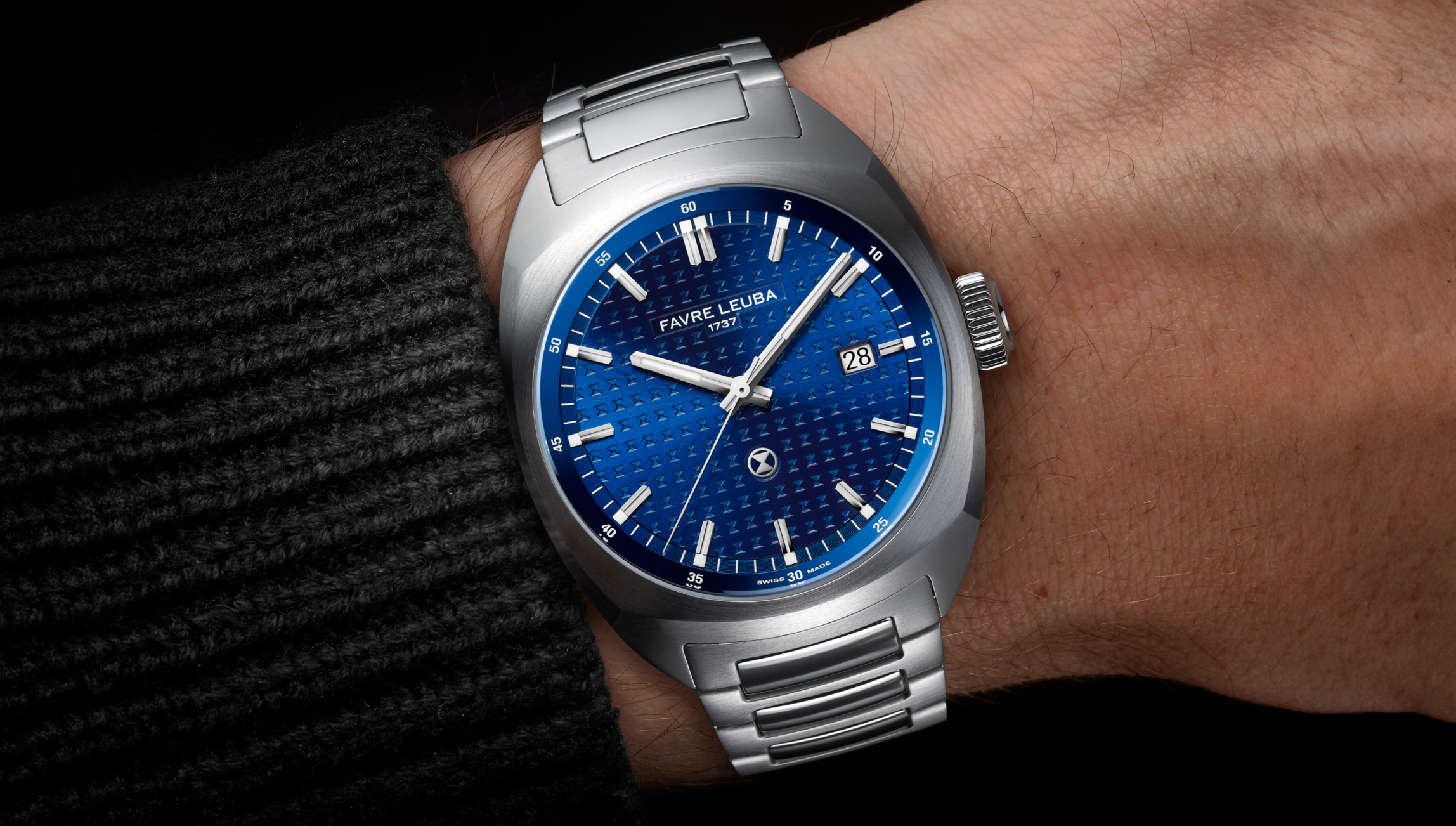 Favre Leuba Chief Date Watch 00.20102.102.02.200 Image 7