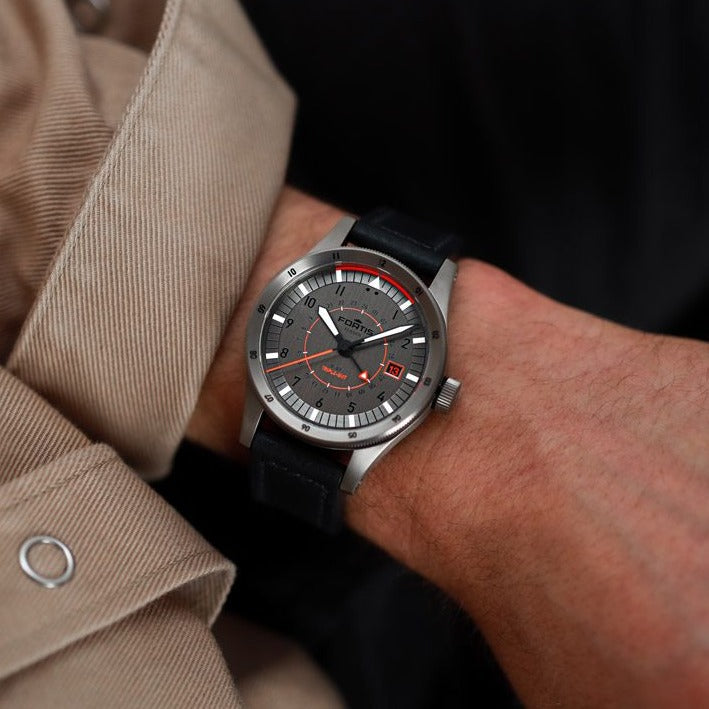 Fortis Flieger F-43 Triple-GMT Titanium Watch F4260003 Image 2