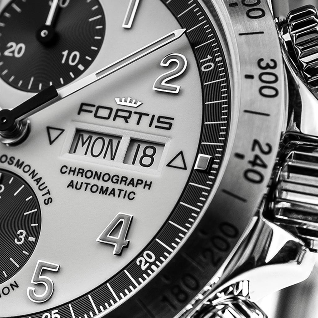 Fortis Watch Cosmonautis Classic Steel Limited Edition F2140002 Image 7