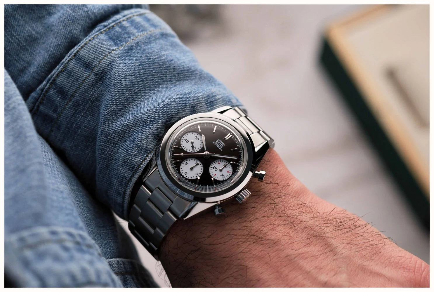 HTD Hesagraph Variante B Ti-Compax Chronograph Watch H25F33B Image 6