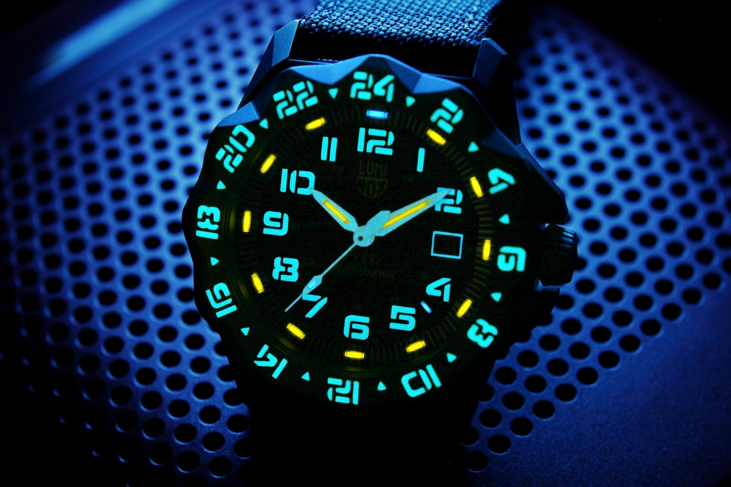Luminox Air F-117 Nighthawk 6400 Series XA.6421 Image 5