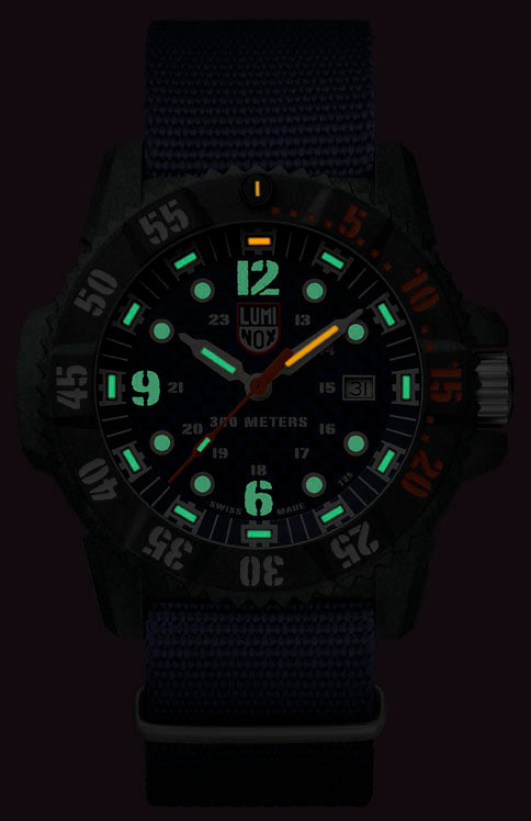 Luminox Master Carbon Seal 3800 Series XS.3803.C Image 2
