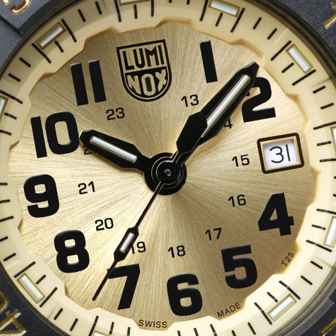 Luminox Navy Seal 3500 Series Limited Edition XS.3505.GP.SET Image 4