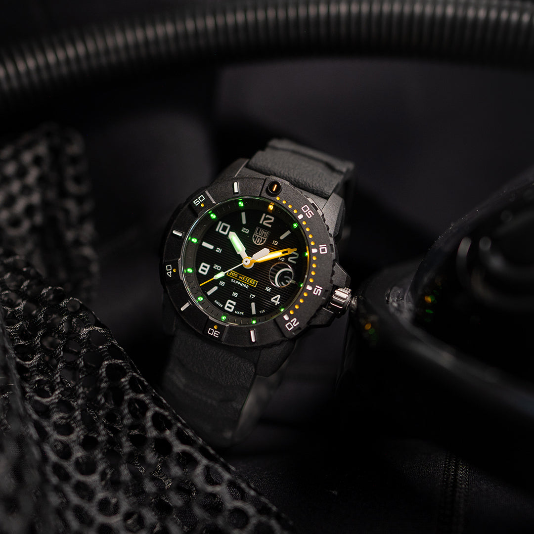 Luminox Navy Seal 3600 Series Carbonox Watch XS.3601 Image 8