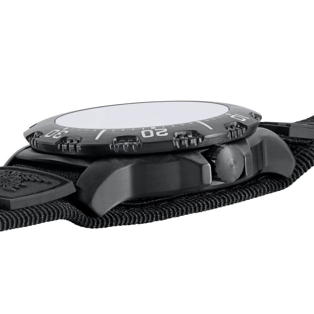 Luminox Navy SEAL 4230 Series Watch LUM-562 Image 7