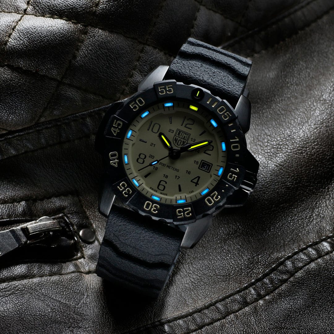 luminox-navy-seal-steel-3250-series-watch-xs-3251-cb-nsf-2-image