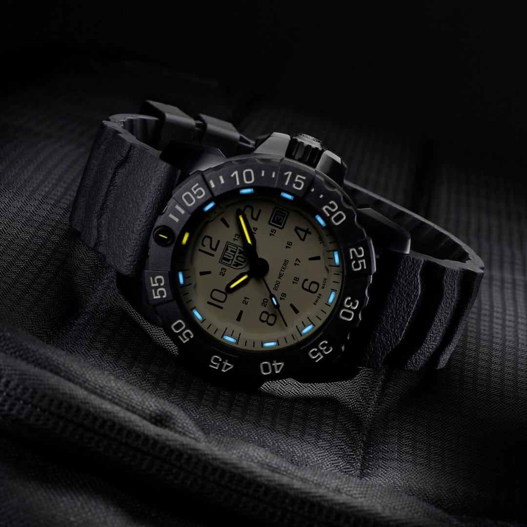 luminox-navy-seal-steel-3250-series-watch-xs-3251-cb-nsf-2-image