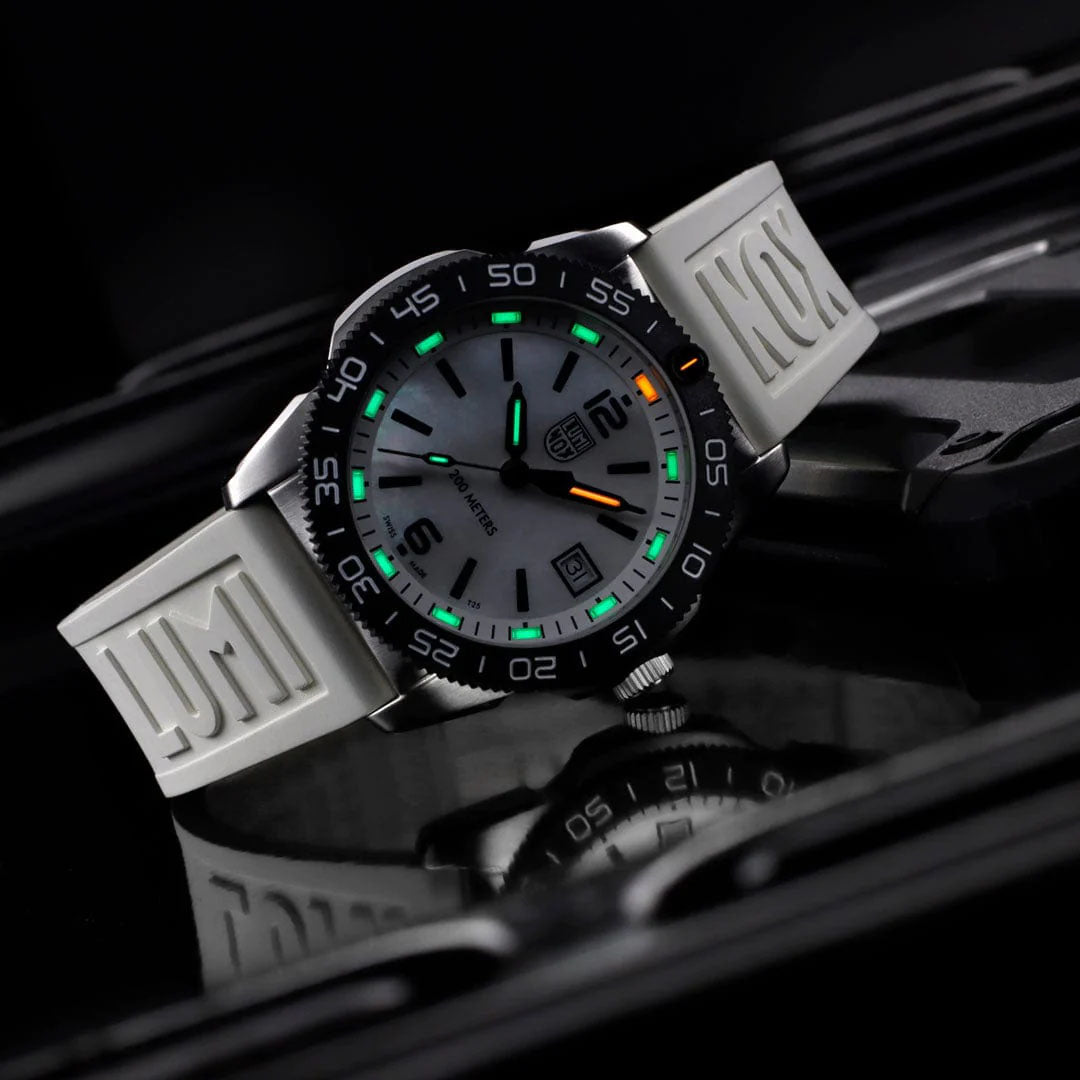 Luminox Pacific Diver Ripple Collection 3120M Series Watch XS.3128M.SET Image 8