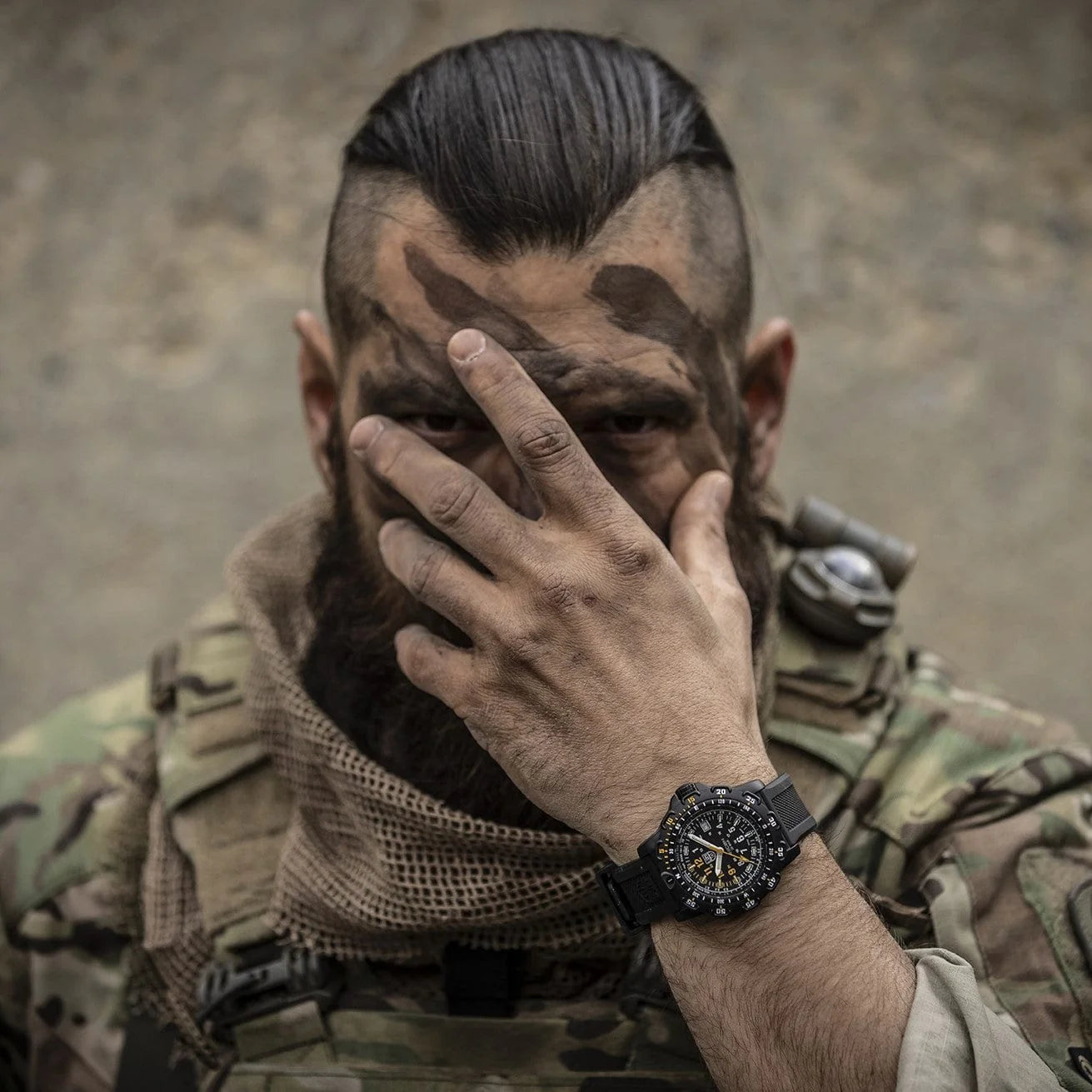luminox-recon-point-man-heritage-8820h-series-watch-xl-8825-h-2-image.