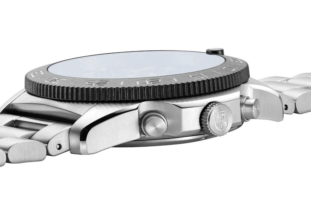 Luminox Sea Pacific Diver 3140 Black Blue Bracelet Watch XS.3144 Image 8