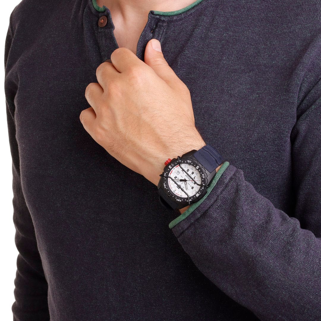 Luminox Watch Bear Grylls Mountain Limited Edition XB.3737 Image 10