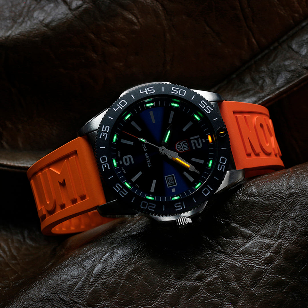 Luminox Watch Sea Pacific Diver 3120 Series D XS.3123.RF Image 9