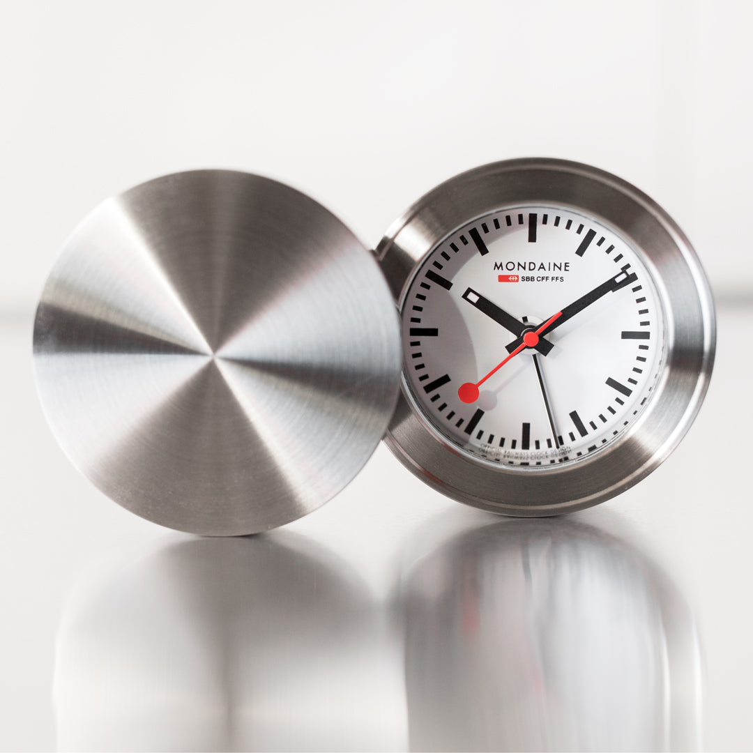Mondaine Clock Table and Alarm Watch MSM.64410 Image 4