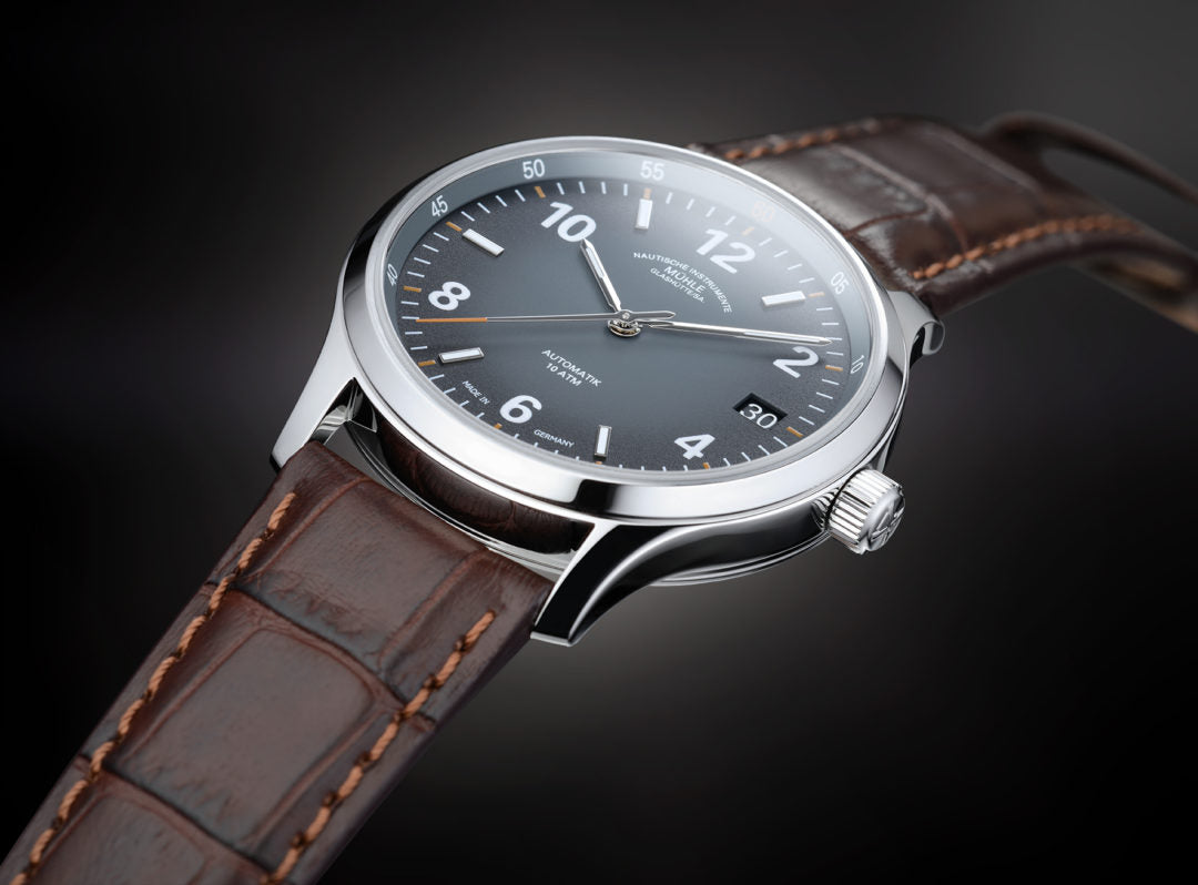 Muhle Glashutte Lunova Tag Datum Titanium Watch M1-43-26-LB Image 2