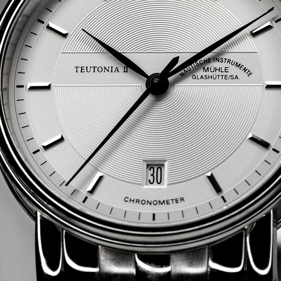 Muhle Glashutte Teutonia II Chronometer Watch M1-30-45-MB Image 2