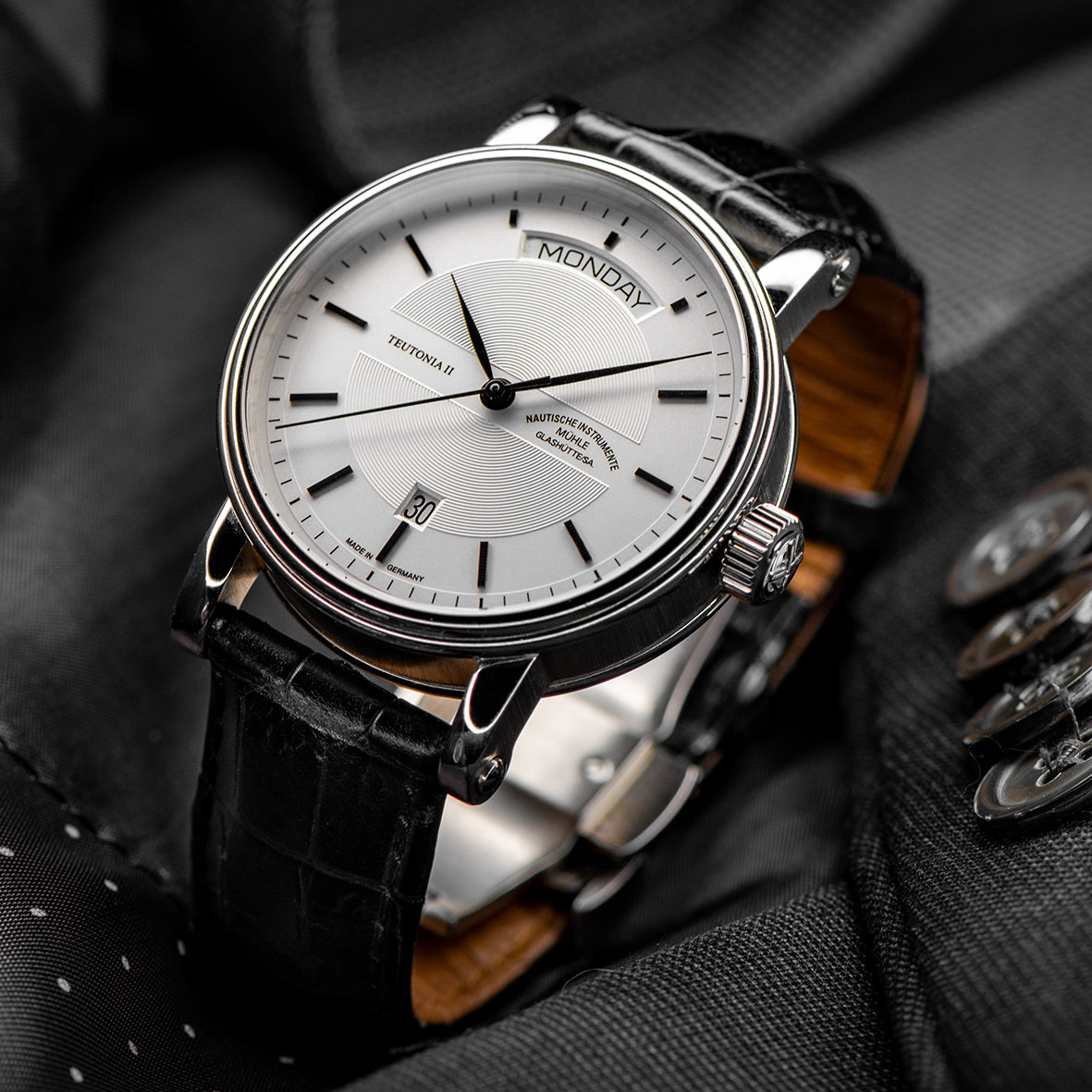 Muhle Glashutte Teutonia II Tag Datum Watch M1-33-65-LB Image 5
