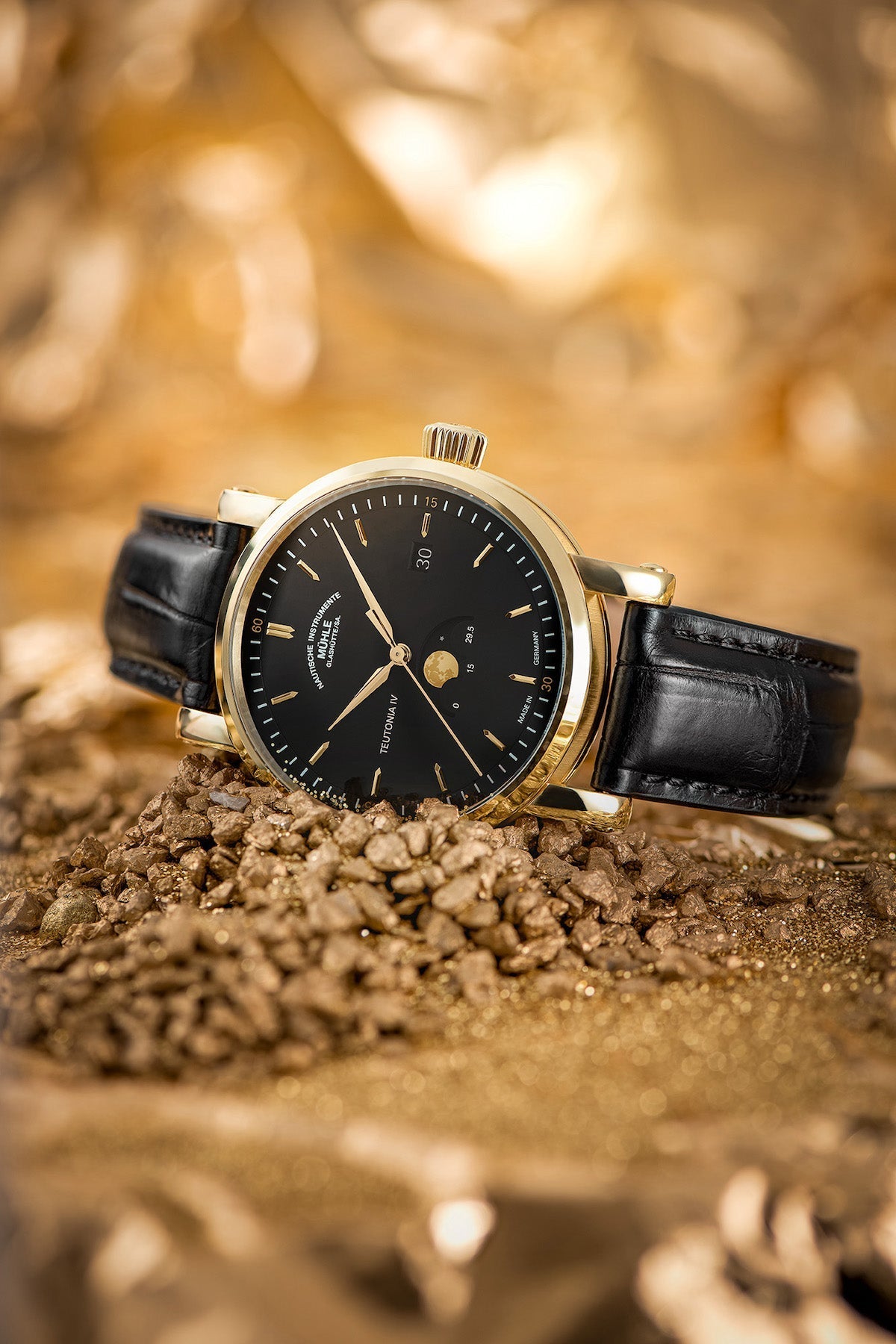 Muhle Glashutte Teutonia IV Moonphase Gold Limited Edition M1-44-03-750-LB Image 2