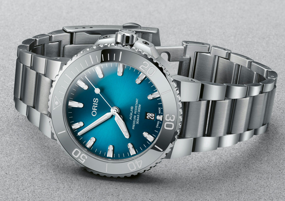 Oris Aquis Date Bracelet 01 733 7732 4155-07 8 21 05PEB Image 2