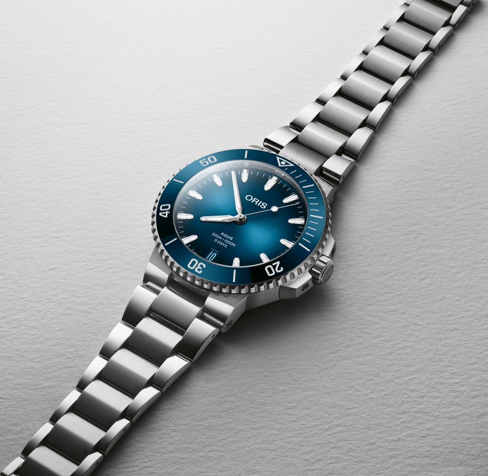 Oris Aquis Date Calibre 400 43.5mm Watch ORS-1801 Image 4