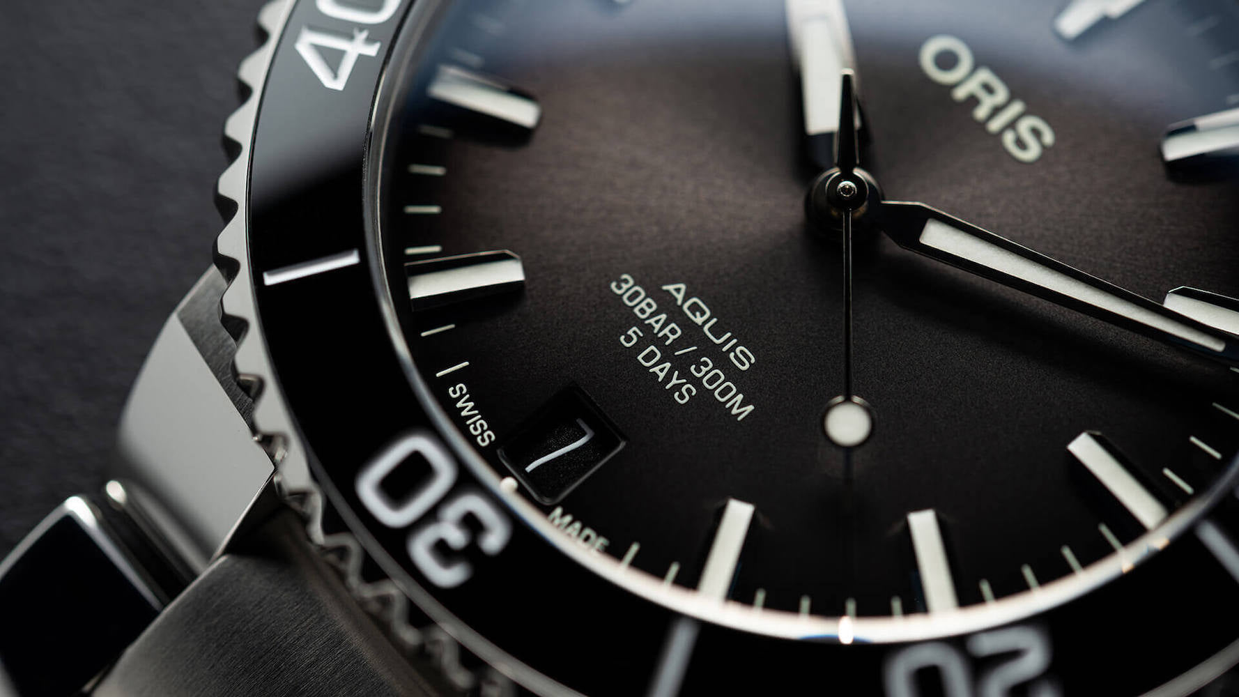 Oris Aquis Date Calibre 400 Anthracite Rubber D 01 400 7769 4154-07 4 22 74FC Image 2