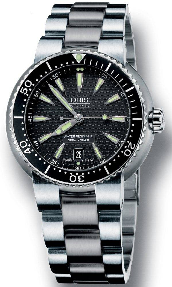 Oris Divers Date Bracelet 01 733 7533 8454-07 8 24 01PEB Image 1