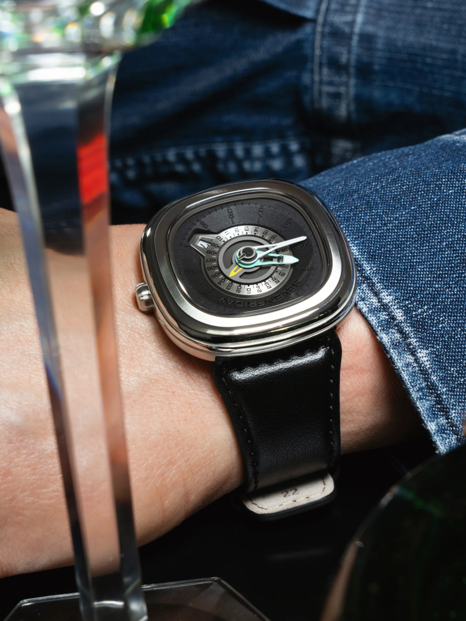 SevenFriday PG1/01 GMT Watch PG1/01 GMT Image 4