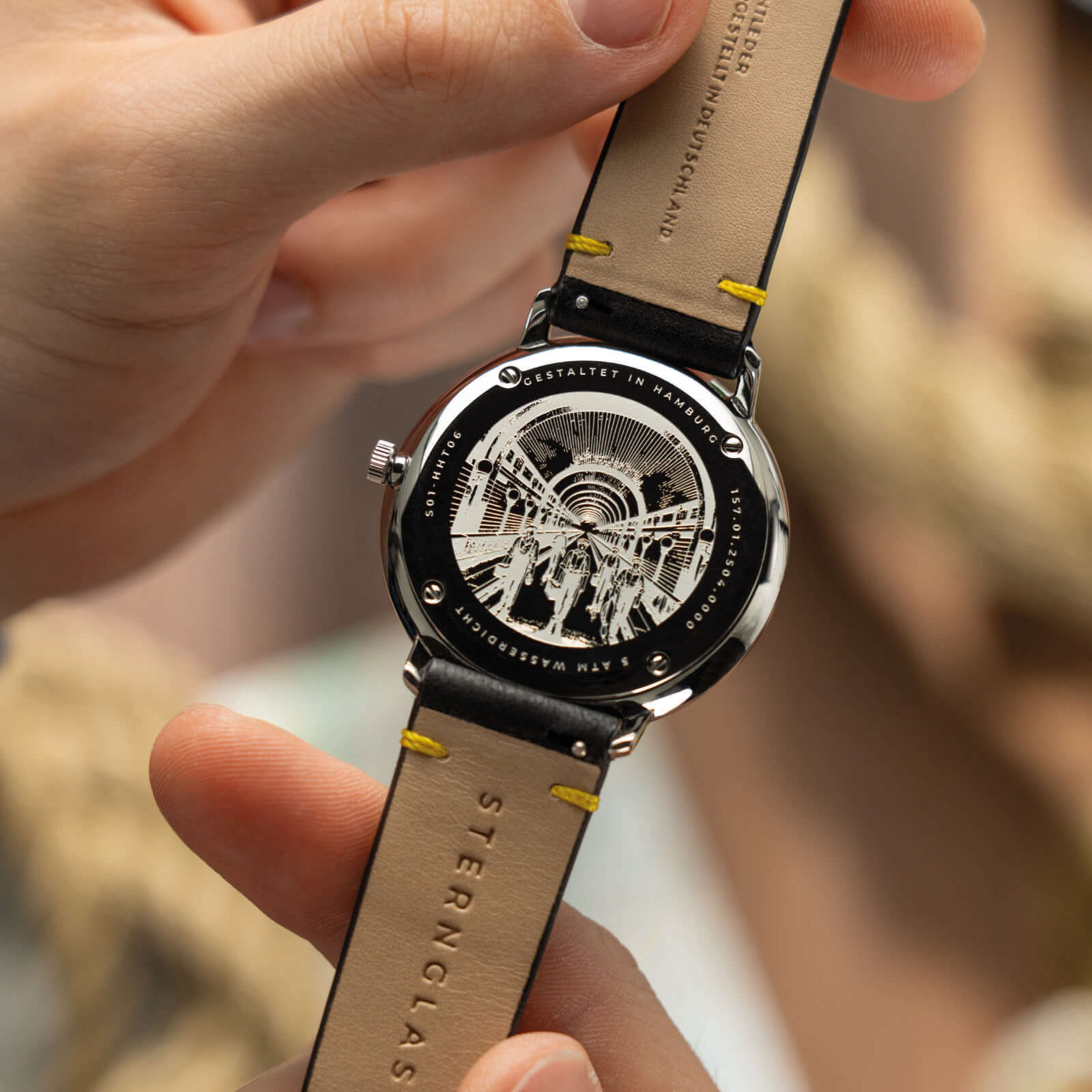 sternglas-hamburg-edition-1911-dark-blue-silver-neo-yellow-watch-s01-ht06-vi22-image