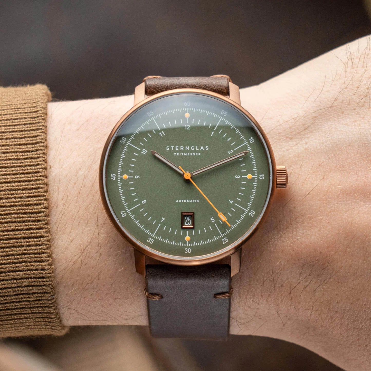sternglas-hamburg-pro-automatic-dark-green-bronze-watch-s02-hp35-vi17