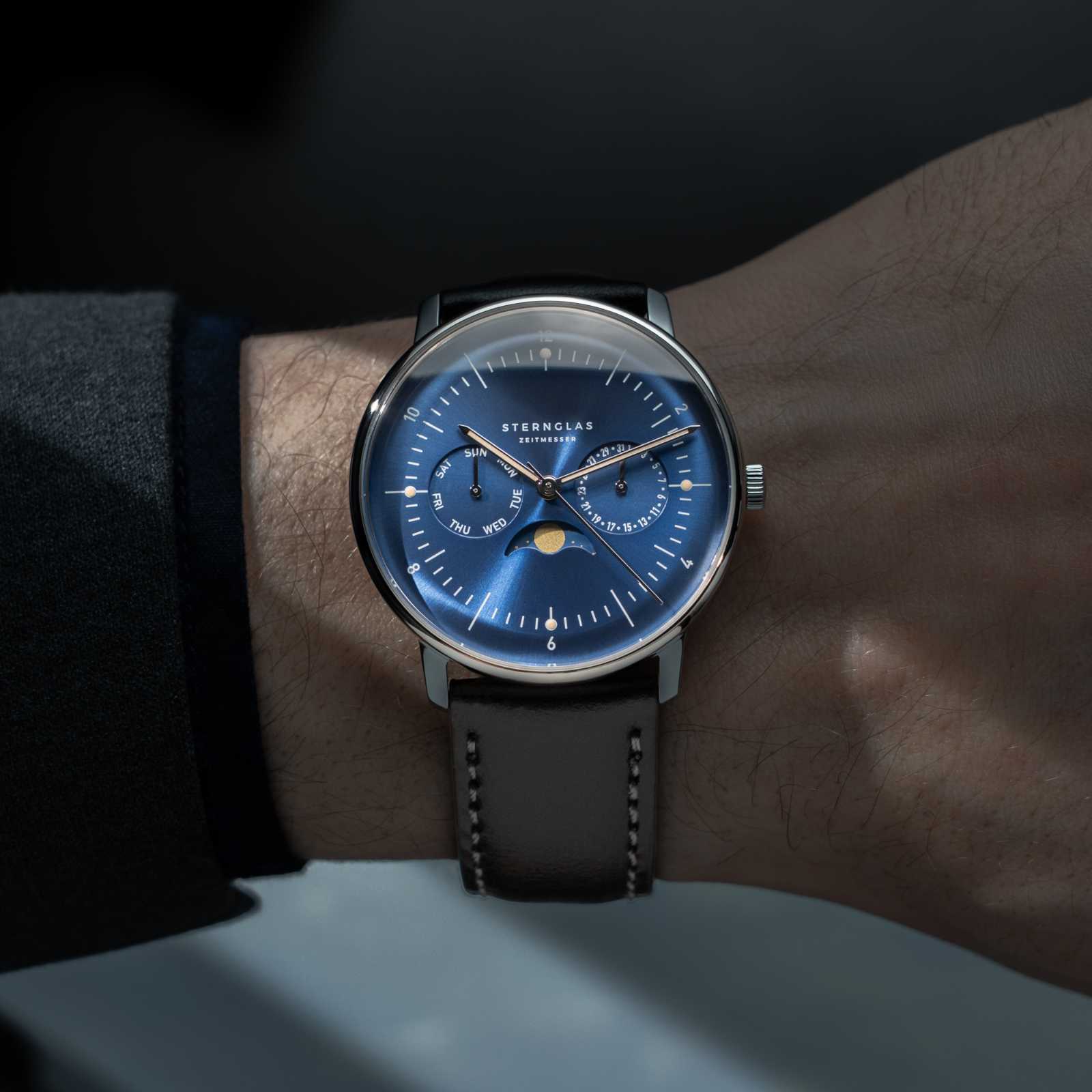 sternglas-naos-38mm-quartz-moonphase-watch-s01-nm06-br02-image1