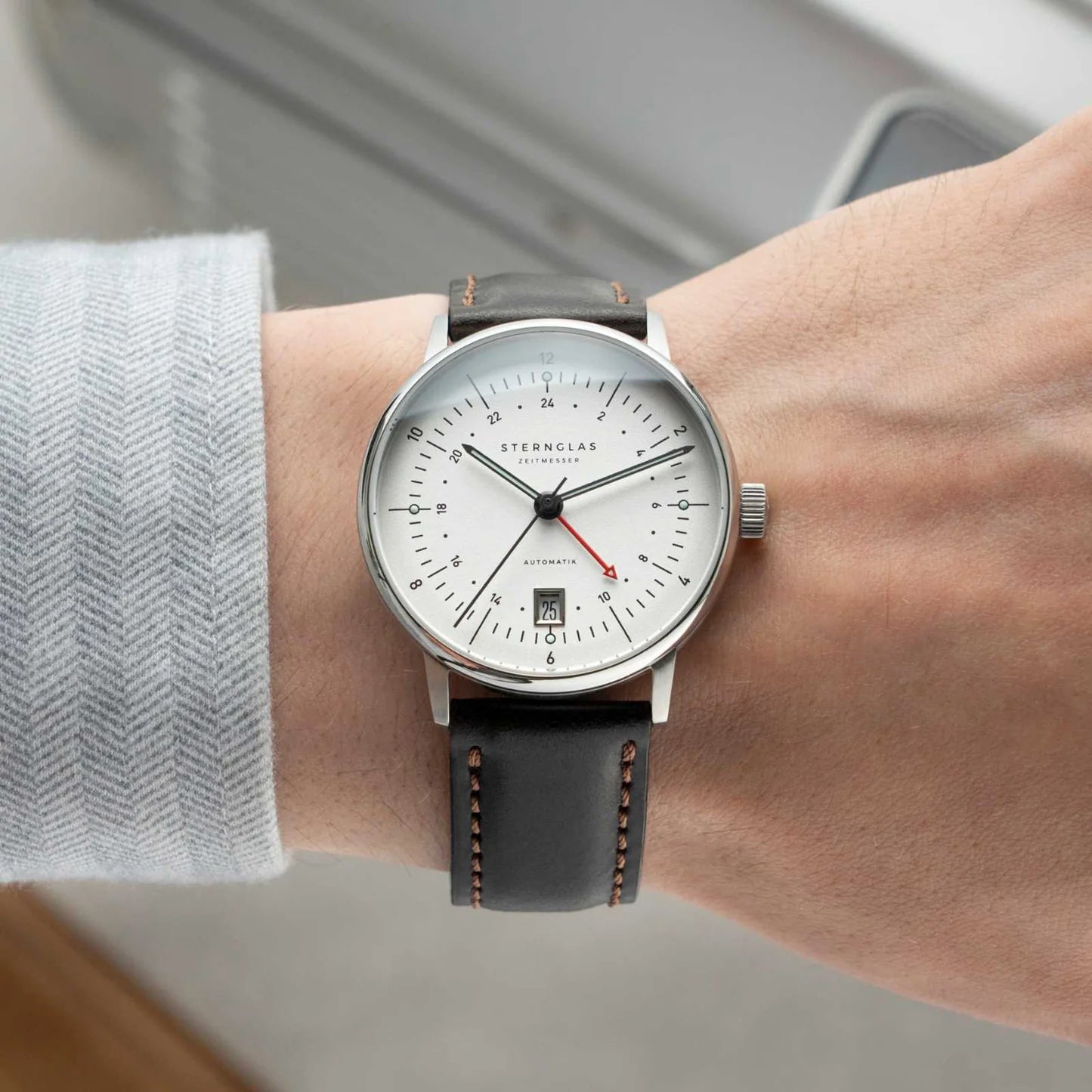 sternglas-naos-pro-gmt-automatic-watch-s02-ng10-br03