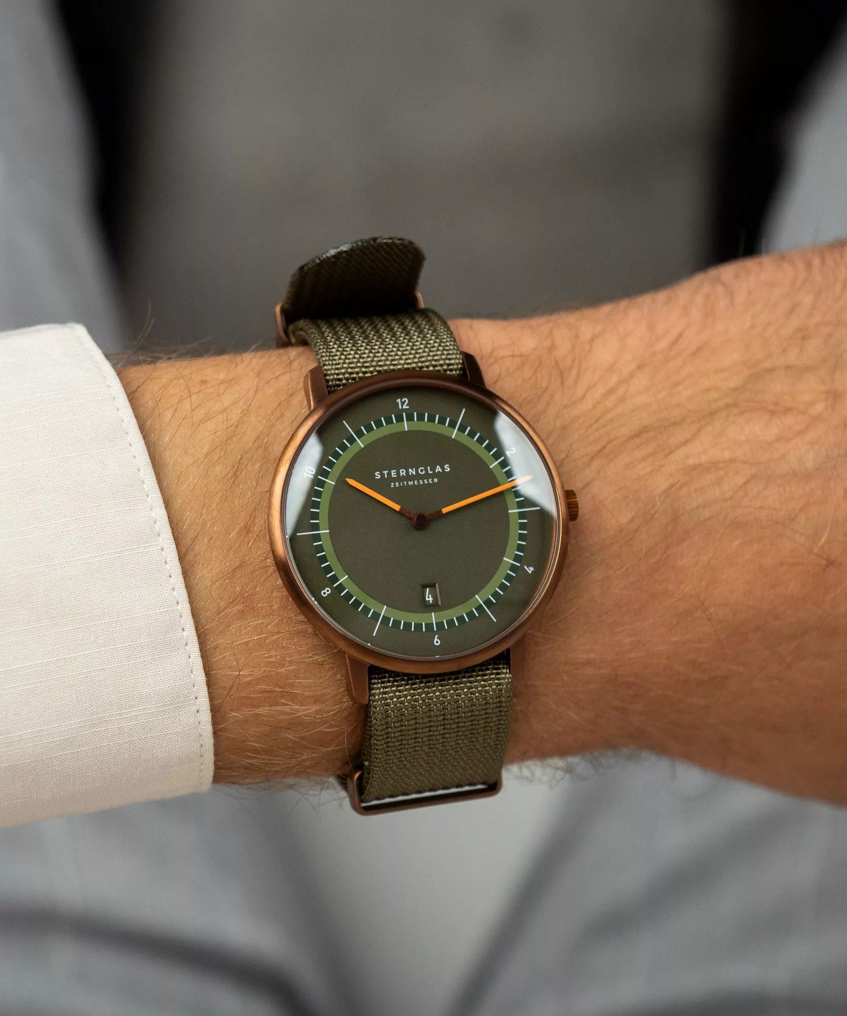 sternglas-naos-xl-edition-1905-dark-green-bronze-forest-green-watch-s01-nxt35-fi05