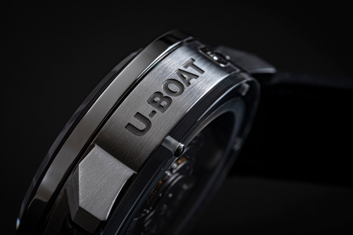 U-Boat Classico 42 Tungsten Beige Watch D 8892 Image 3