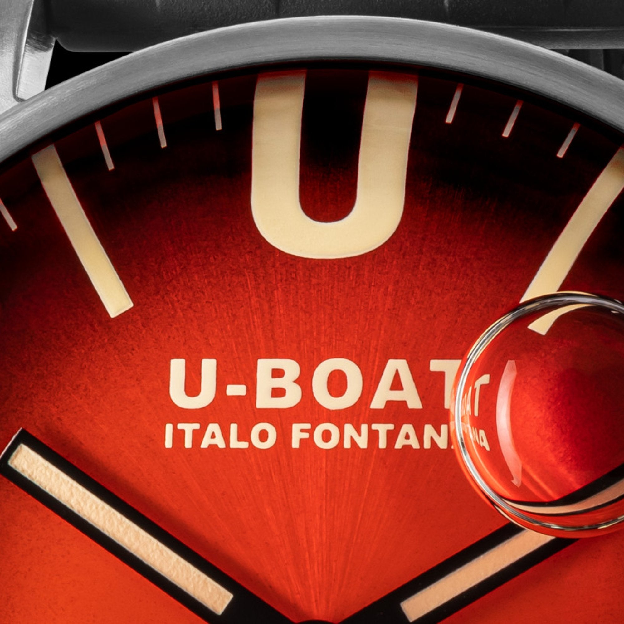 U-Boat Darkmoon 44 Cardinal Red SS 8701/B Image 3