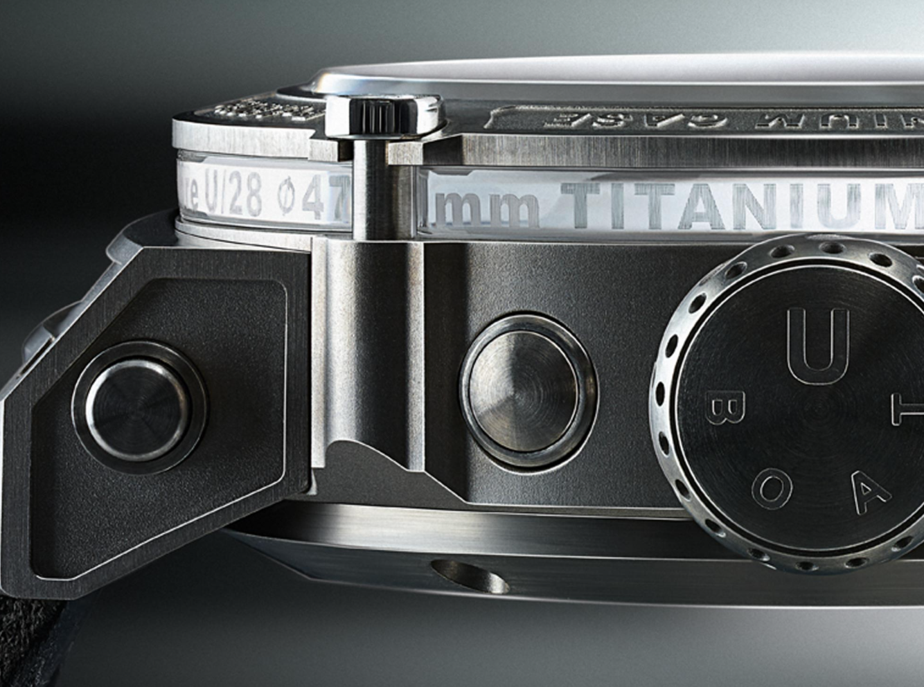 U-Boat Watch Classico 1001 Titanium Blue Limited Edition 8038 Image 3