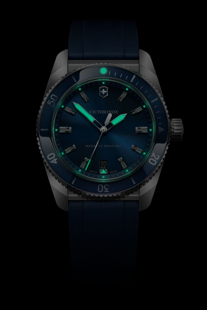 victorinox-maverick-39mm-quartz-watch-242094-image