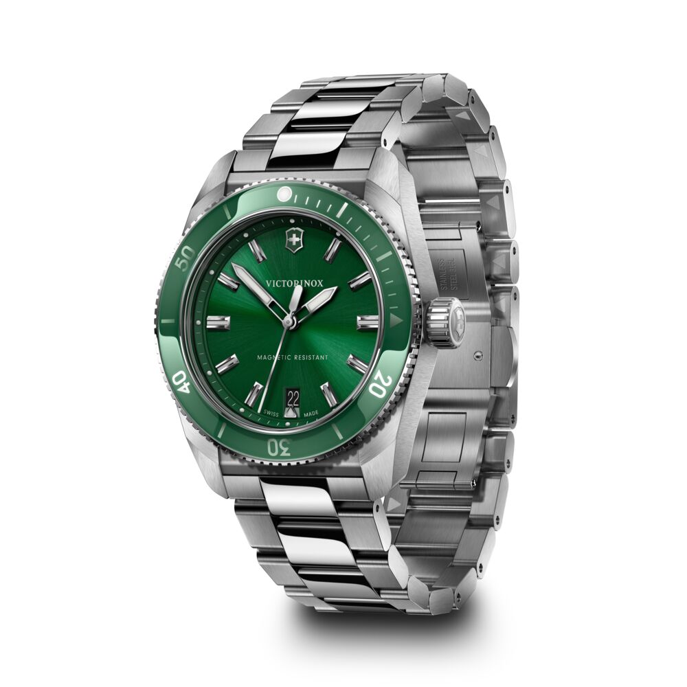 victorinox-maverick-39mm-quartz-watch-242096-image