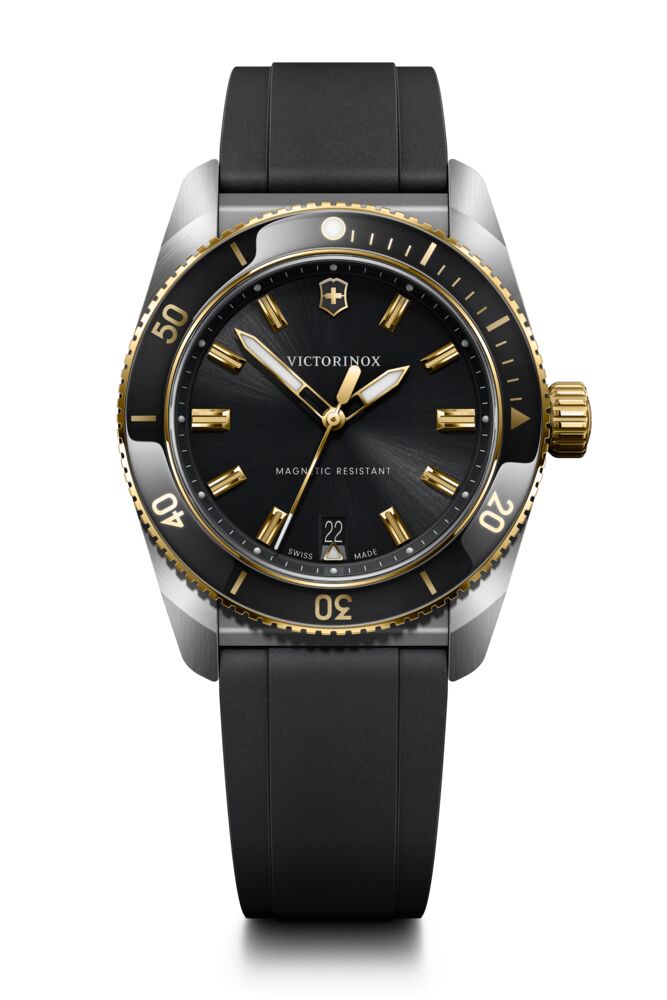 victorinox-maverick-39mm-quartz-watch-242099