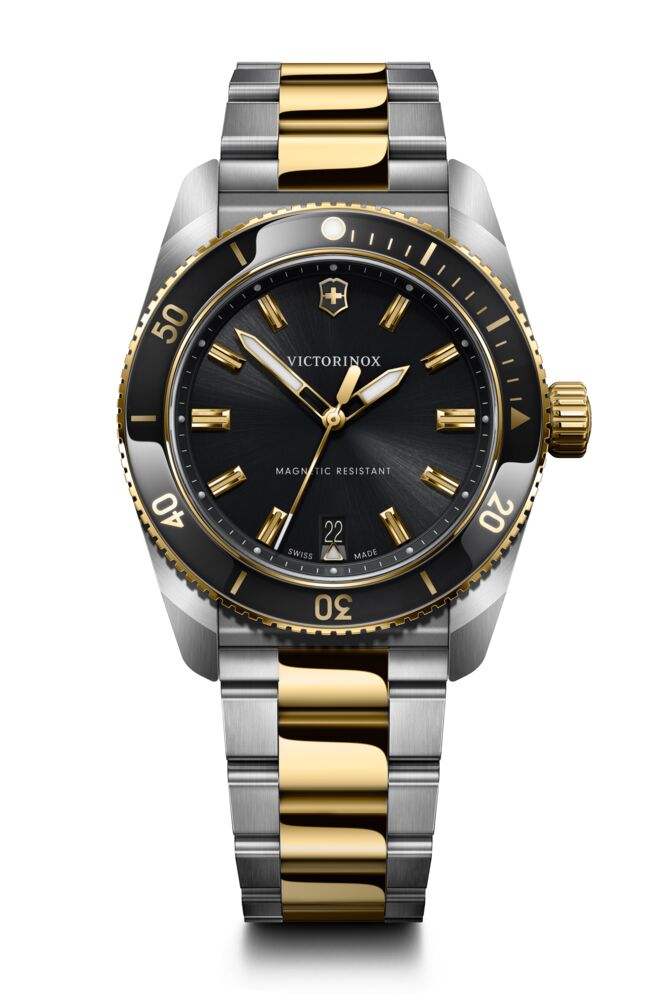 victorinox-maverick-39mm-quartz-watch-242102