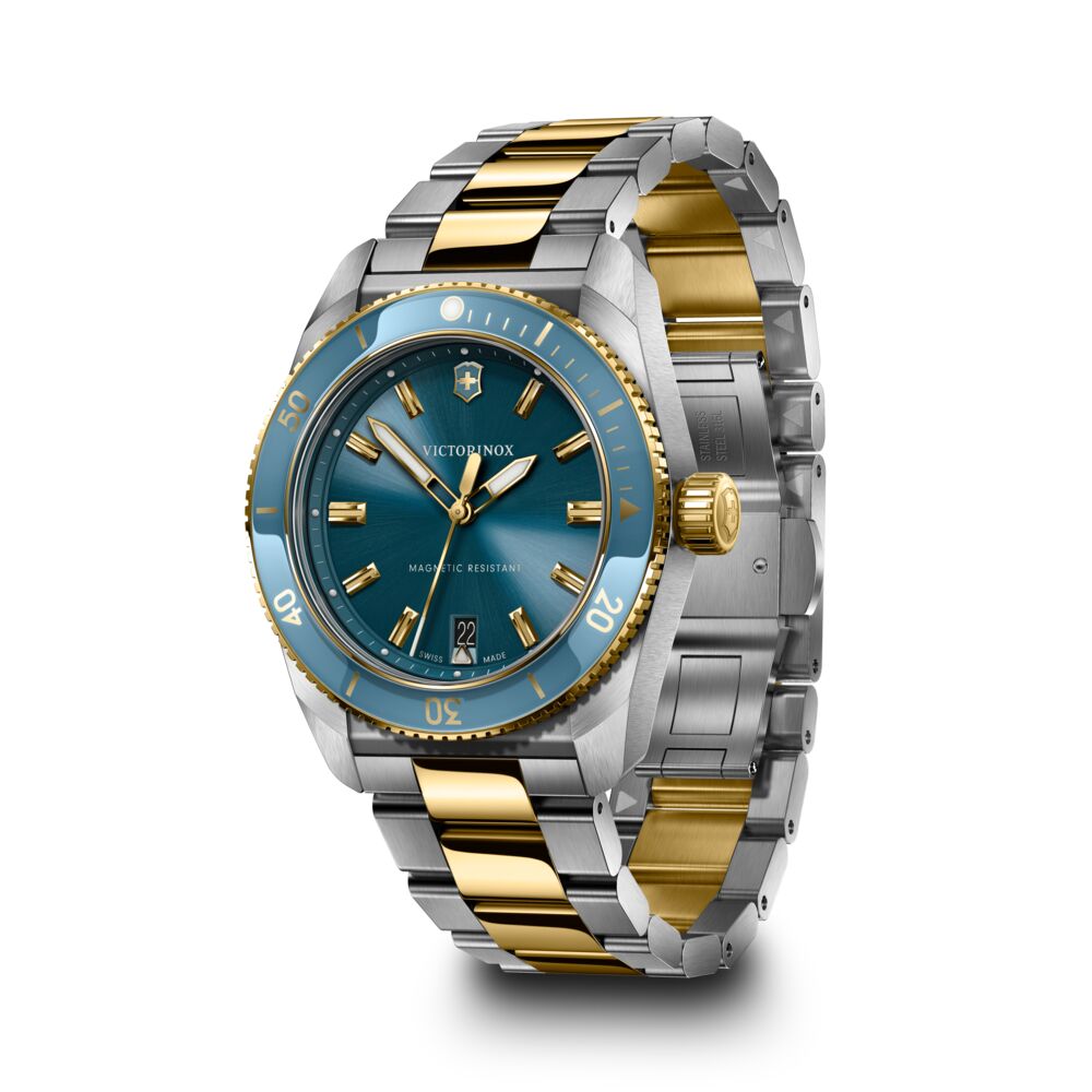 victorinox-maverick-39mm-quartz-watch-242103
