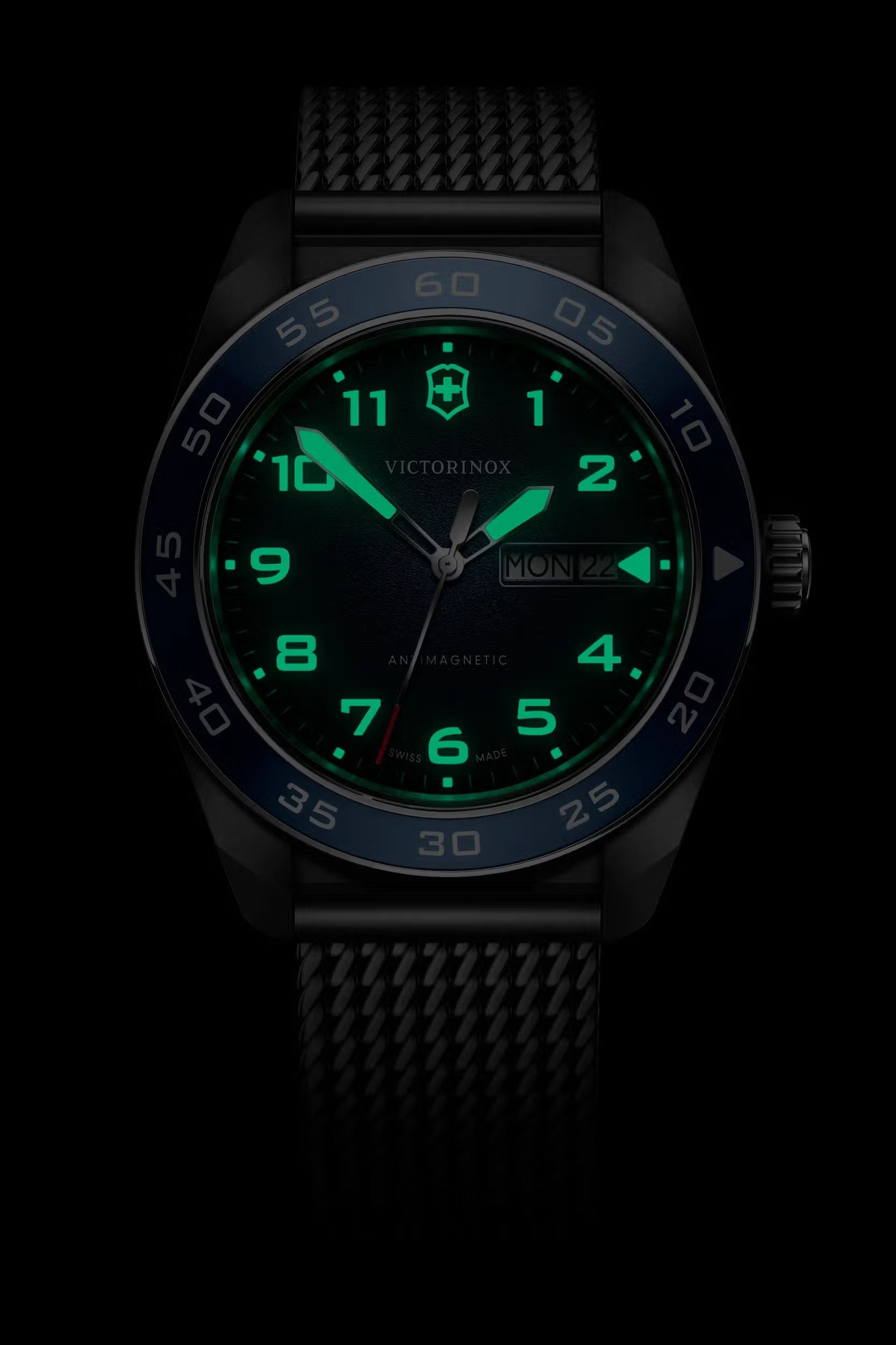 Victorinox Swiss Army Quartz Watch VTX-639 Image 2