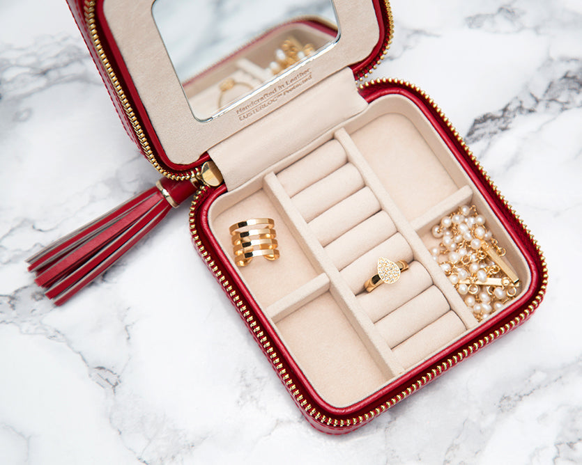WOLF Jewellery Case Caroline Zip Travel Red 329972 Image 3