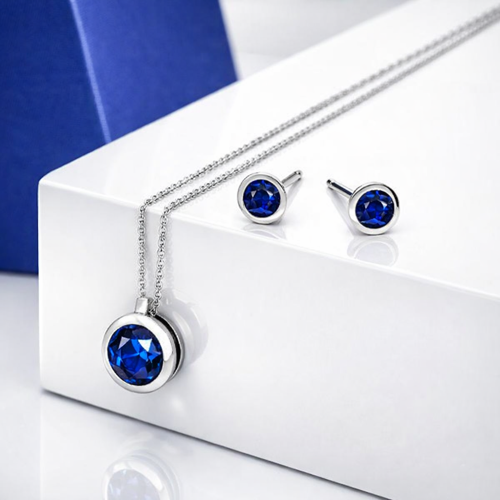 18ct White Gold 0.65ct Sapphire Martini Stud Earrings DMN-2160 Image 3